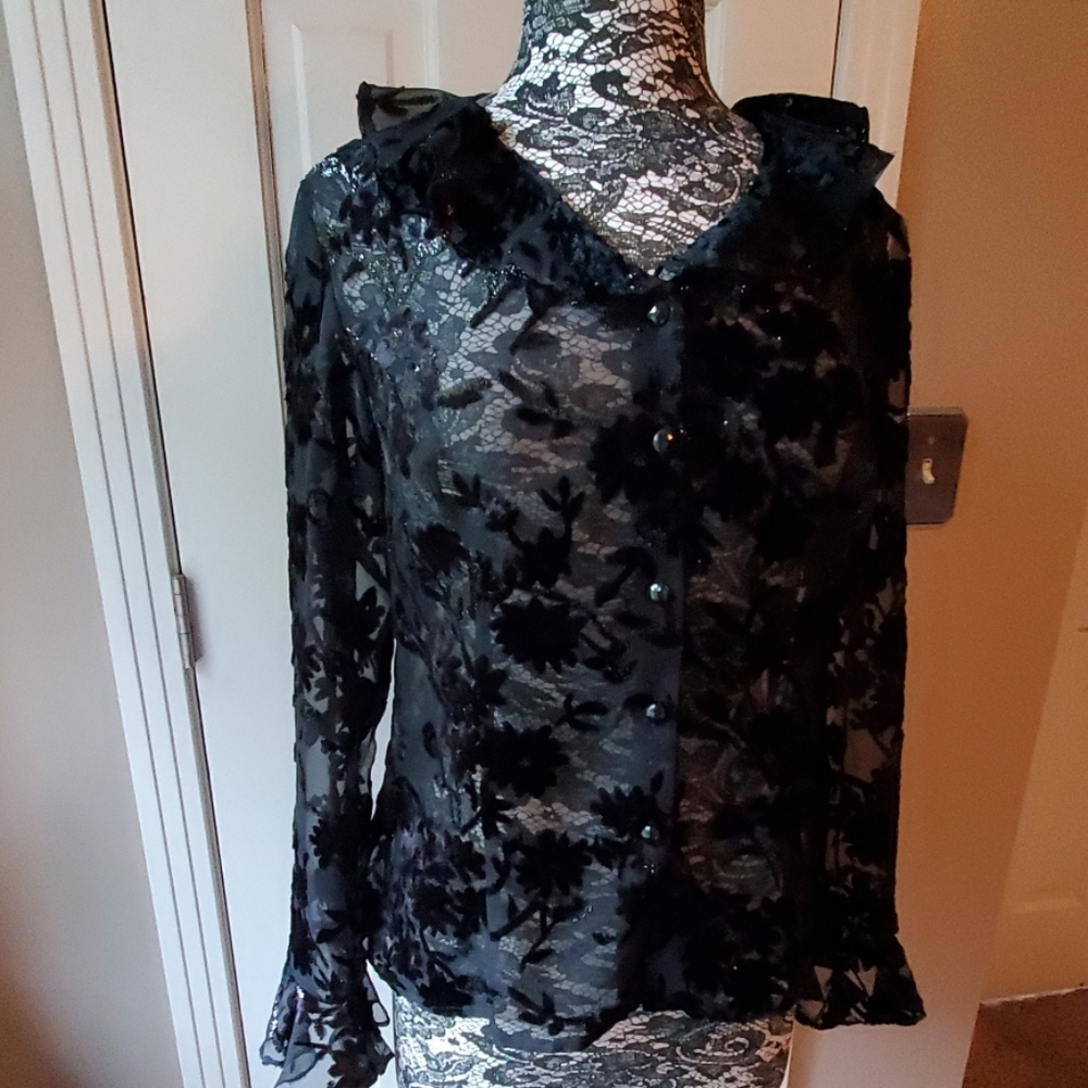 Virgo romantic & sexy see thru lace top, size 8 - Picture 1 of 8